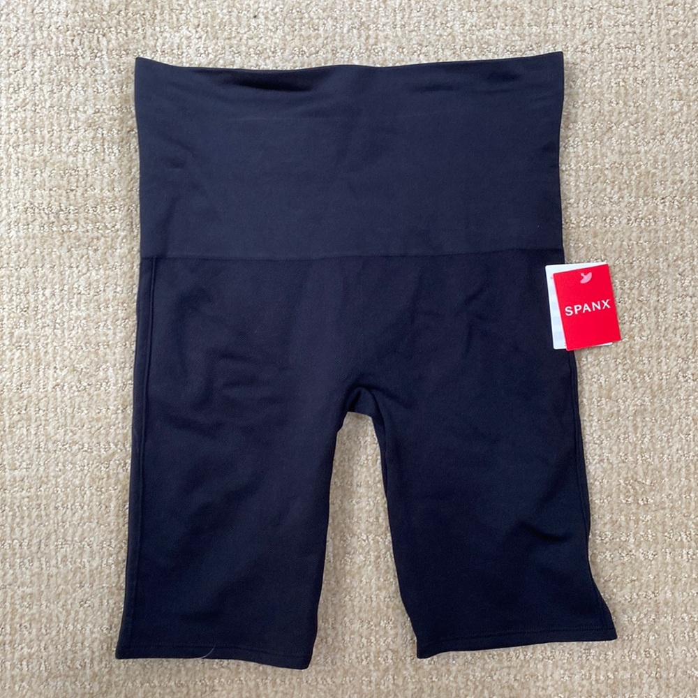 NWT spanx look at me now bike short size M